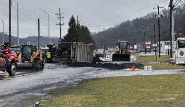 Pennsylvania crash closes Route 286 in Plum