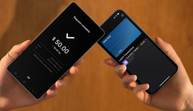 A Samsung phone transfers $50 to another phone by tapping