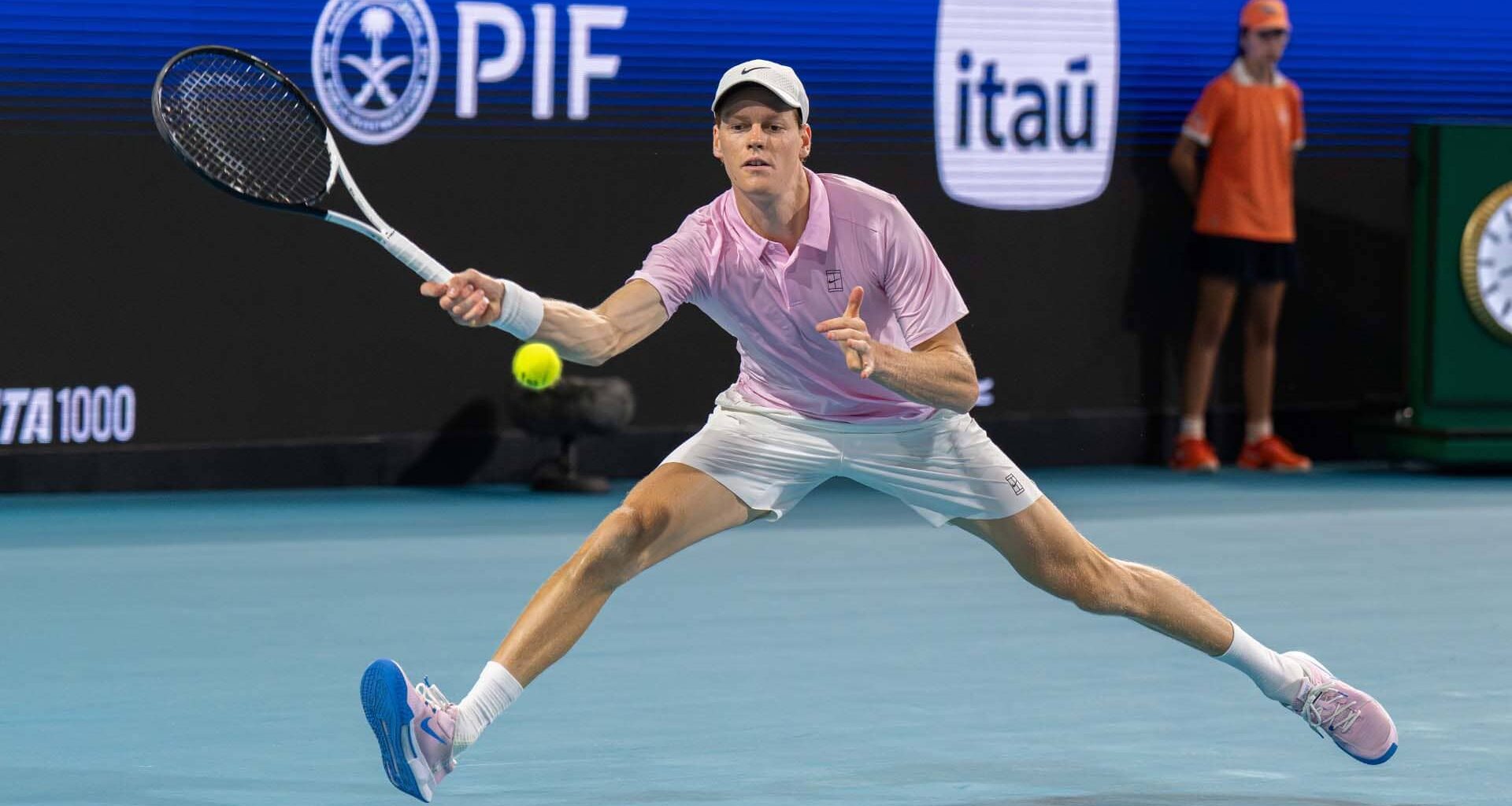 Jannik Sinner in action at the 2026 Miami Open presented by Itau.