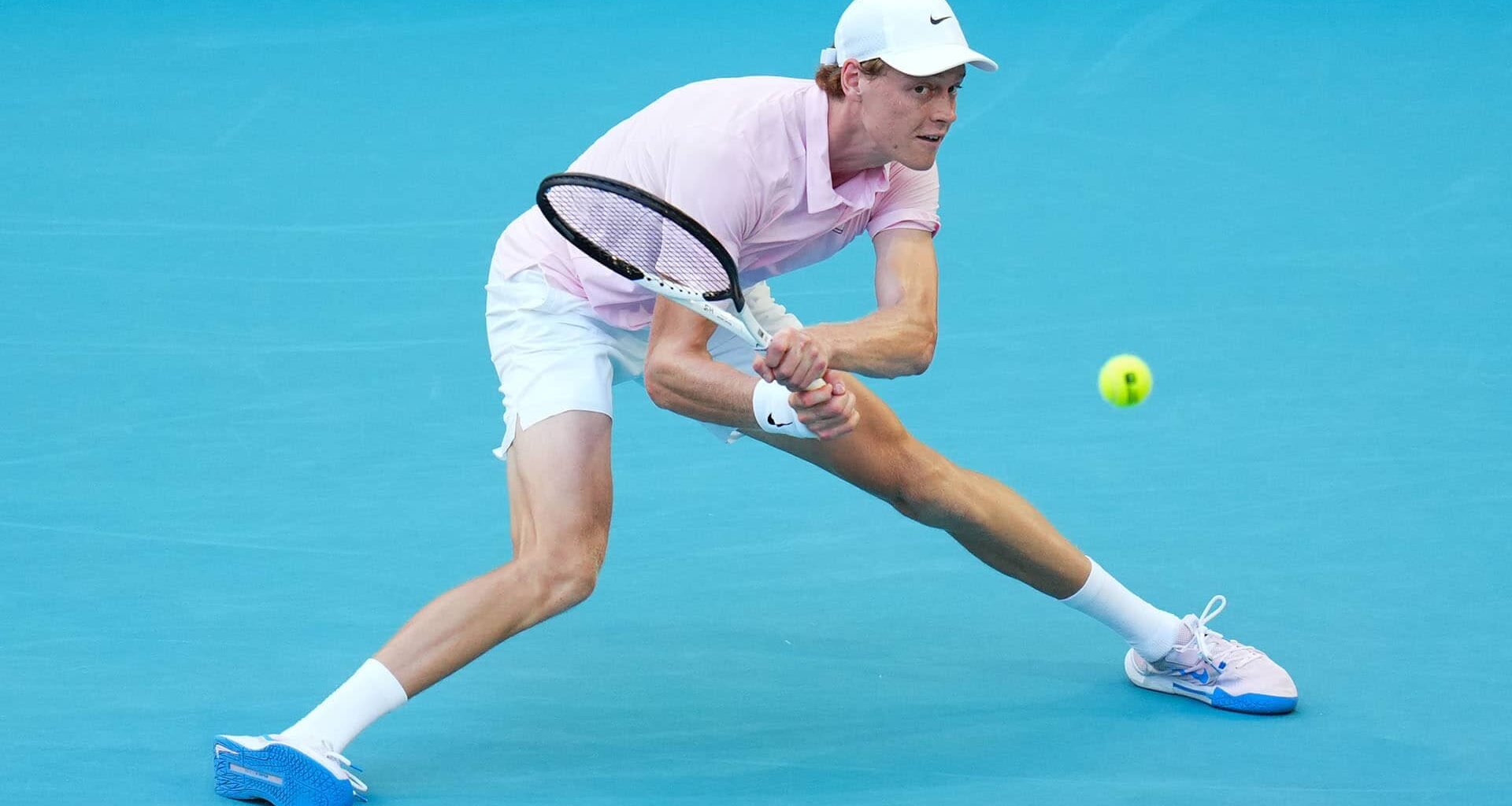 Jannik Sinner surges to reach Miami QFs | ATP Tour