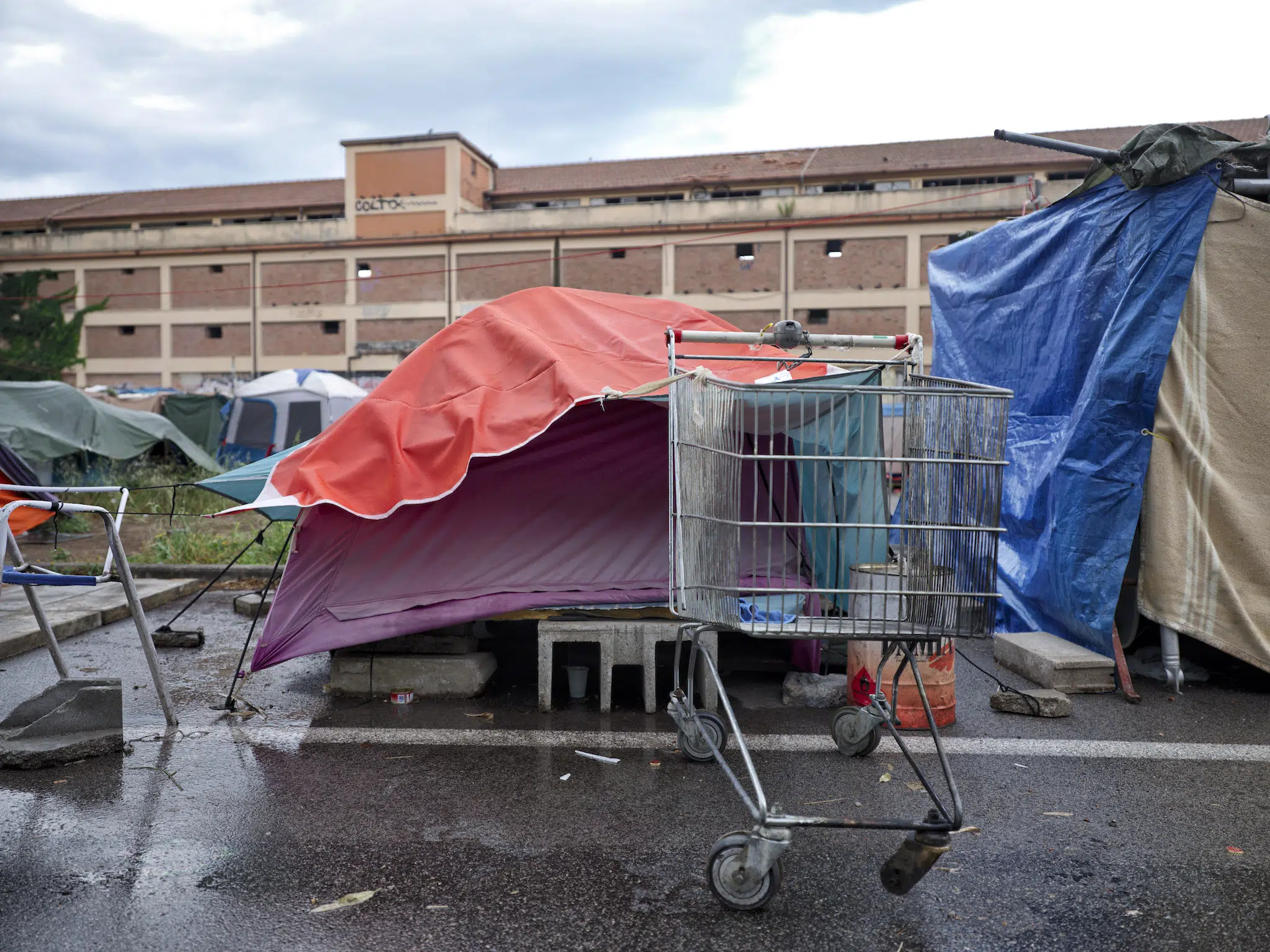 Migrant tents in Rome, as part of Steven Seidenberg’s “Baobab” series