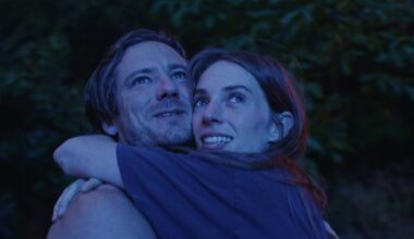 Lewis Pullman & Maya Hawke In Romantic Comedy