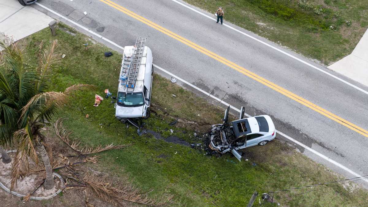 Injuries reported in multi-vehicle crash along Centennial Blvd in Lehigh Acres
