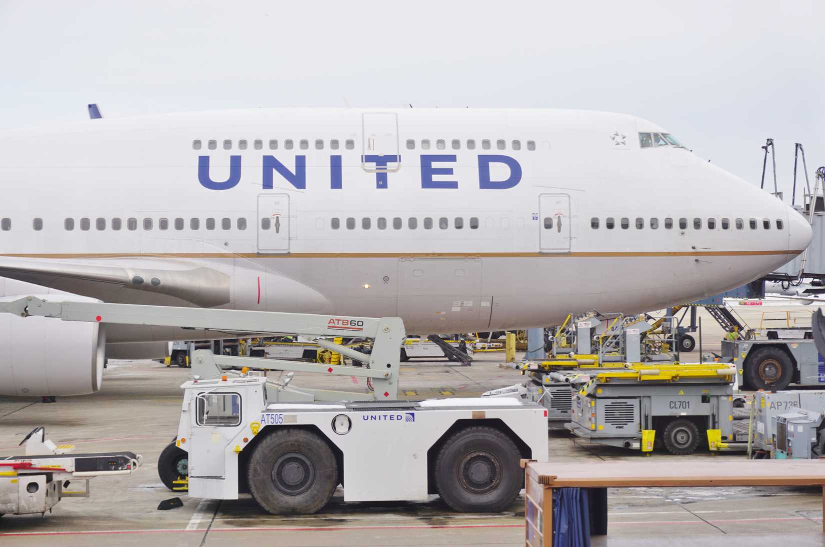 United Airlines Boeing 747-400 at gate