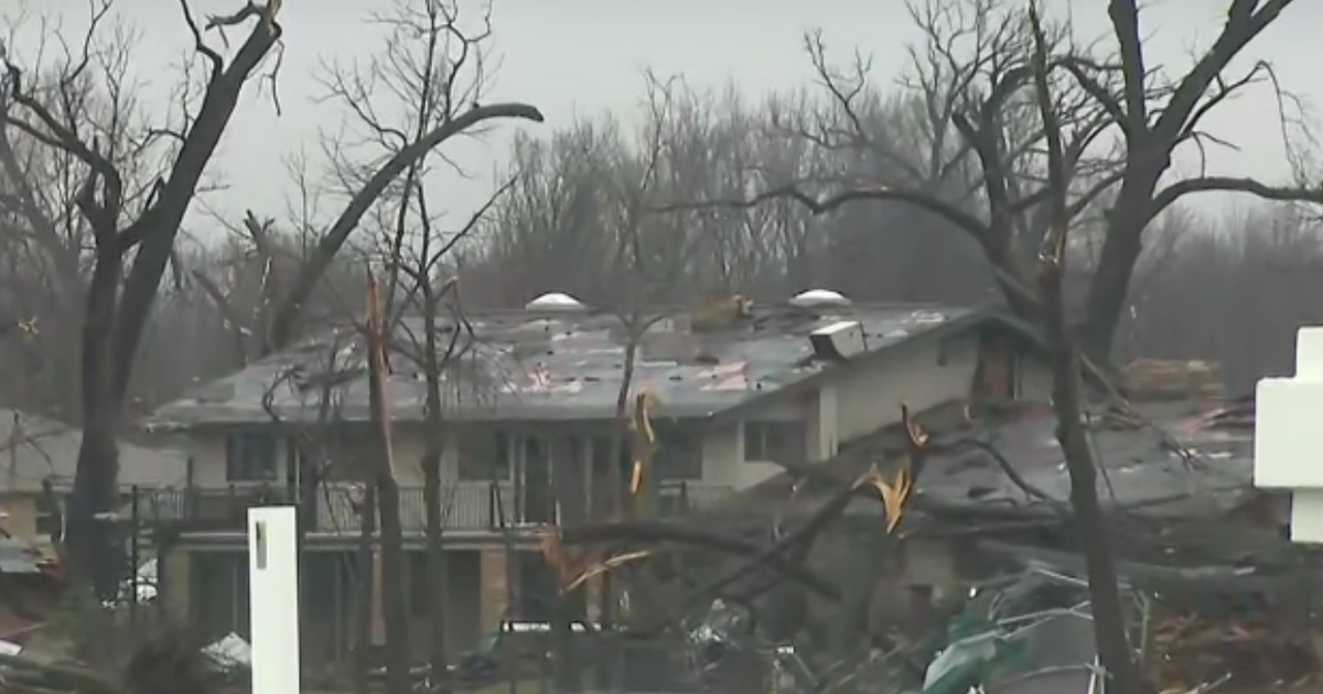 2 dead after tornadoes in Kankakee, Illinois and Northwest Indiana overnight; NWS confirms EF-1 in Jasper Co.