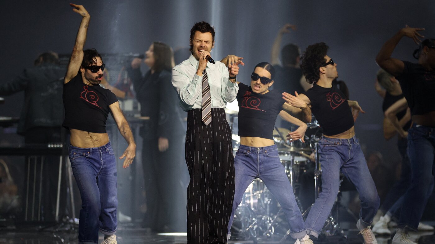 Harry Styles’ new album is a massive chart success : NPR