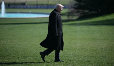 Pentagon seeks extra $200 billion for Iran war : NPR