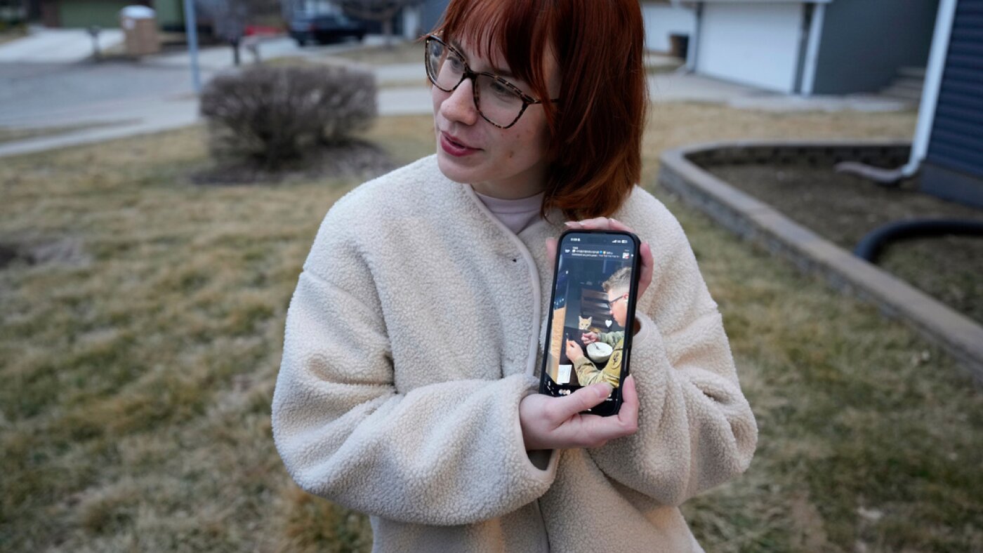 U.S. soldiers killed in Kuwait were Army Reserve members with an Iowa unit : NPR