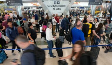 ICE officers could remain at airports after TSA workers are paid : NPR