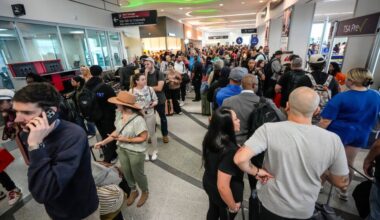 Travelers endure long wait times at Houston, New Orleans airports