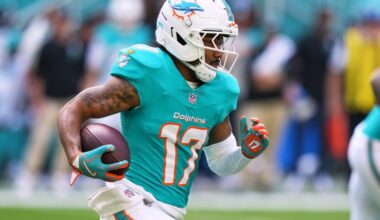 Broncos get Jaylen Waddle from Dolphins in blockbuster trade, AP source says