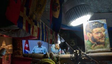 Cuba confirms talks with US as economic crisis grows