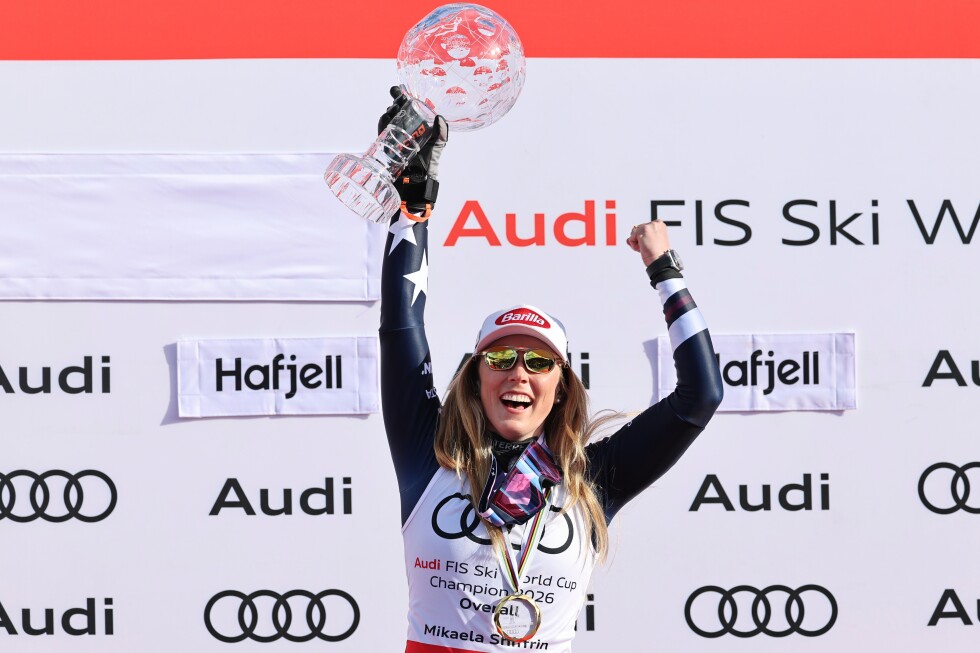 Shiffrin holds off Aicher to win record-tying 6th overall World Cup skiing title