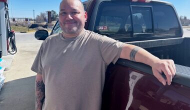 In time of Iran war, Americans unite in aggravation over gasoline prices