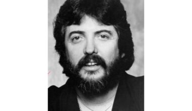 Dash Crofts, half of '70s duo behind 'Summer Breeze' and 'Diamond Girl,' dies at 87