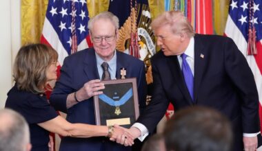 Trump awards Medal of Honor to 3 soldiers