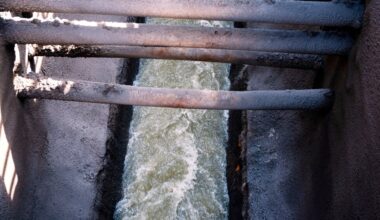 Pipe repaired after massive leak of raw waste into the Potomac