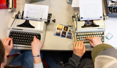 College instructor turns to typewriters to curb AI-written work
