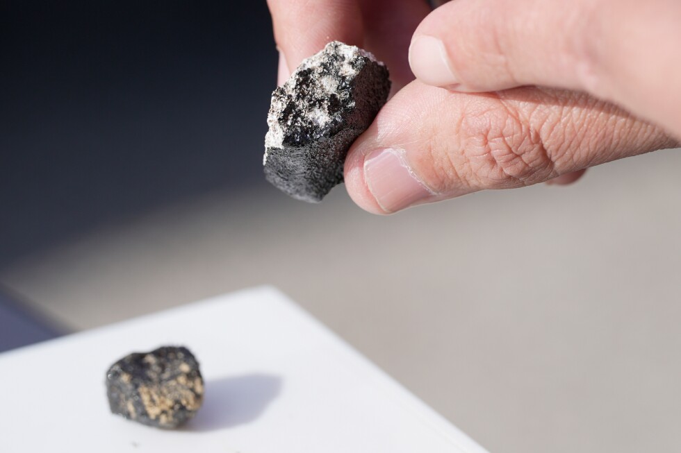 Meteorite hunters in Ohio search for fragments that fell to Earth with a boom