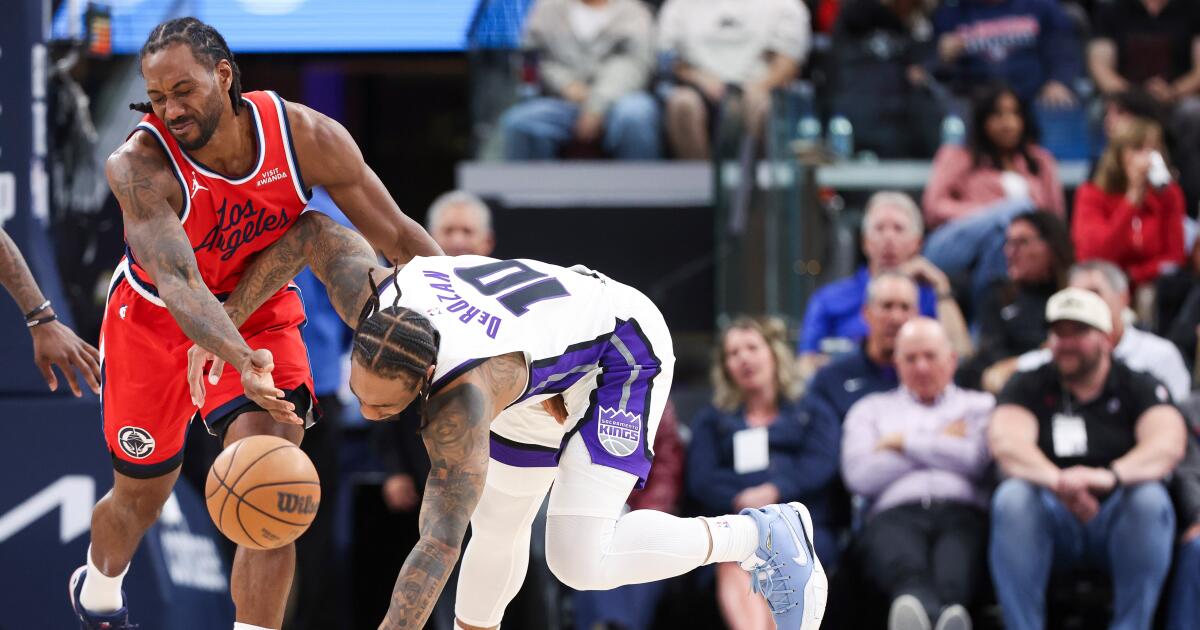 Clippers drop game to Kings after Kawhi Leonard is injured