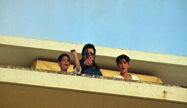 Michael Jackson abused boy at homes of Elton John, Elizabeth Taylor, lawsuit says