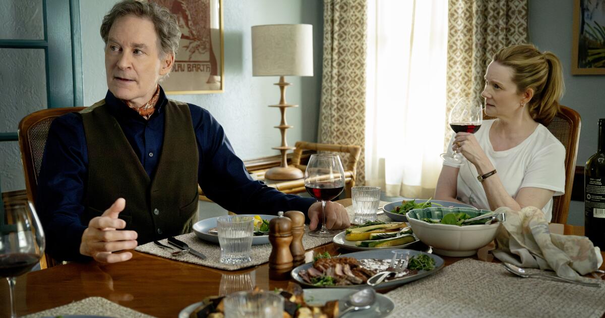'American Classic' review: Kevin Kline and Laura Linney's theater love letter