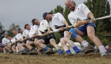 What are the issues in the NFL, NFLRA tug of war?