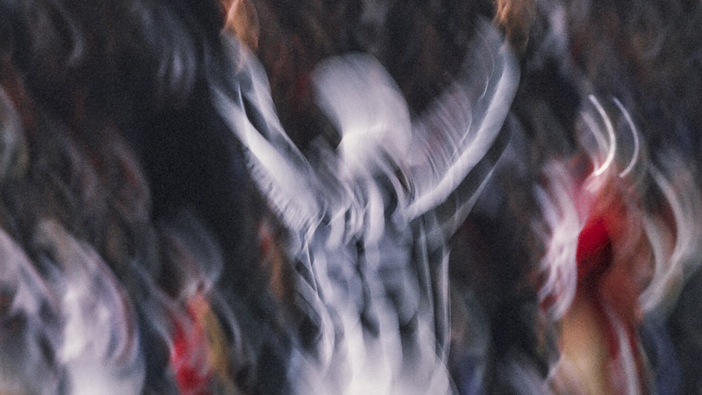 NFL begins beating the bushes for potential replacement officials