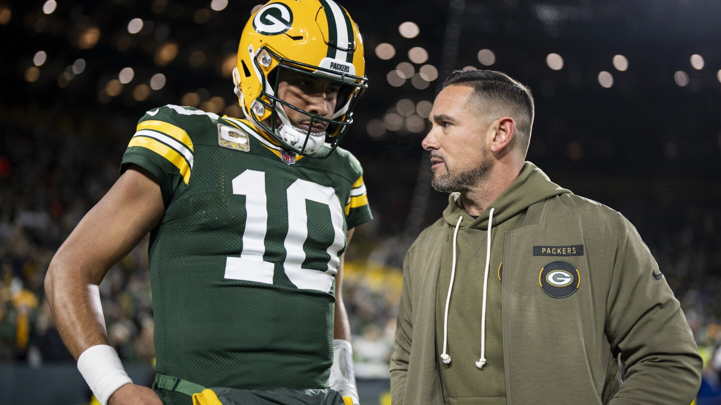 Jordan Love thinks it's "awesome" that the Packers extended Matt LaFleur's contract