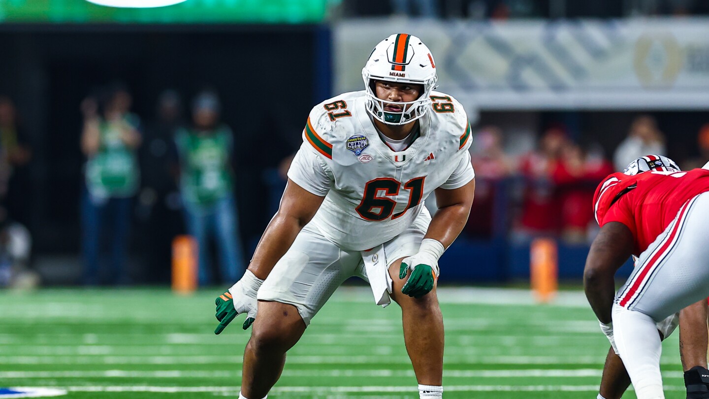 Francis Mauigoa: Facing Rueben Bain, Akheem Mesidor in practice made me who I am