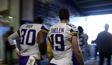 Adam Thielen, C.J. Ham sign retirement deals with Vikings