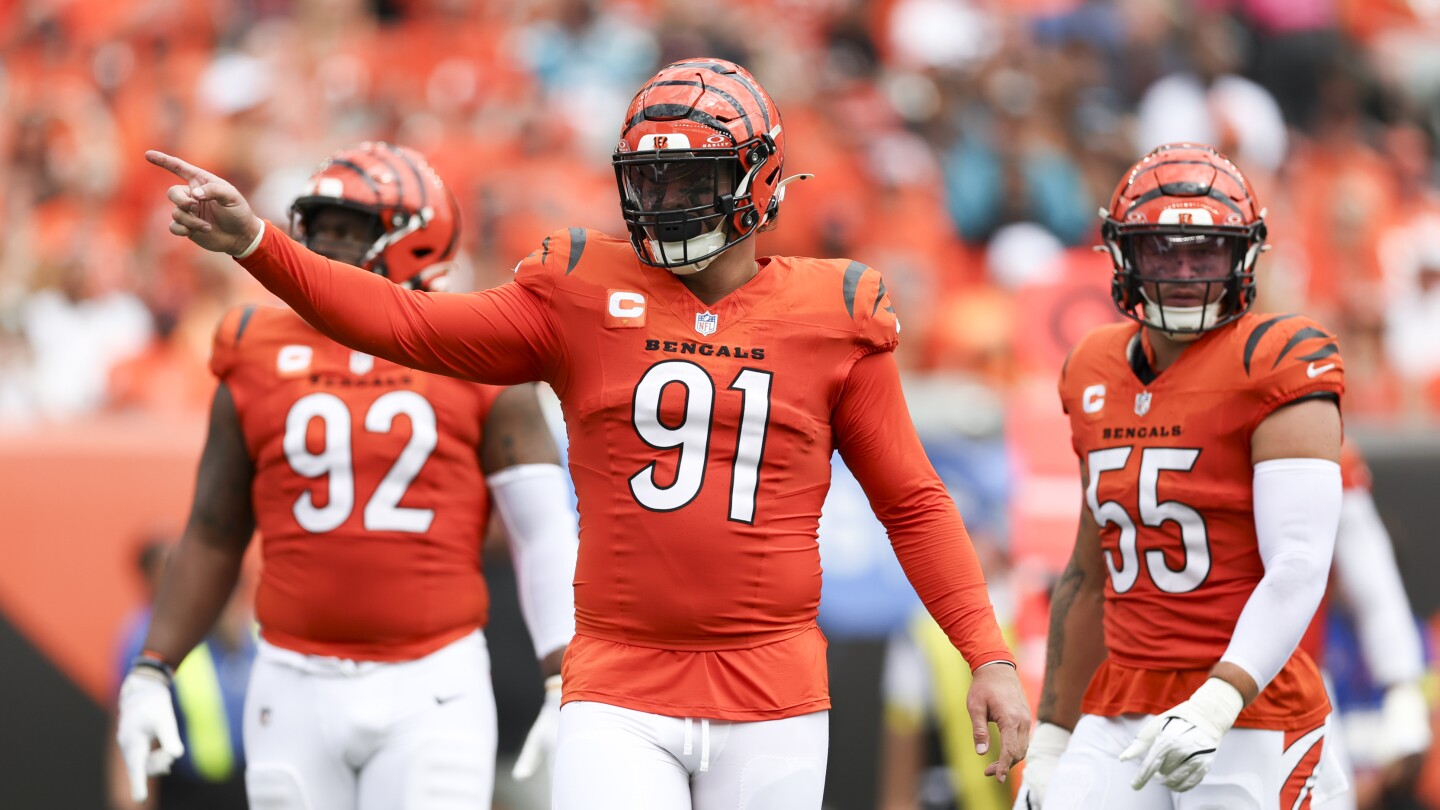 Trey Hendrickson plans to sign with Ravens