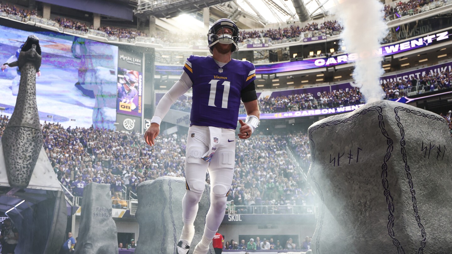 Carson Wentz's return complicates the Vikings' quarterback depth chart