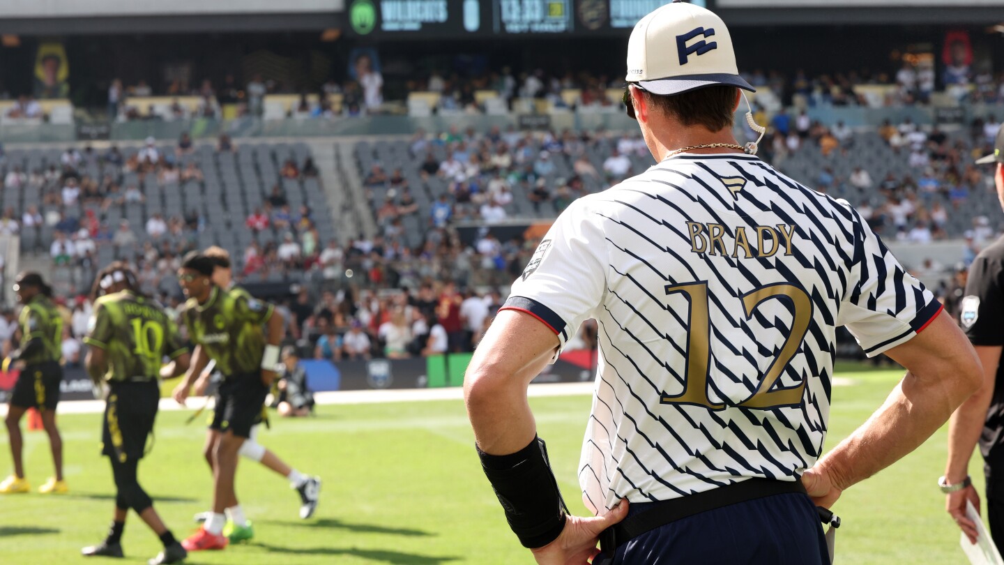 Tom Brady wants flag football to look more like tackle football