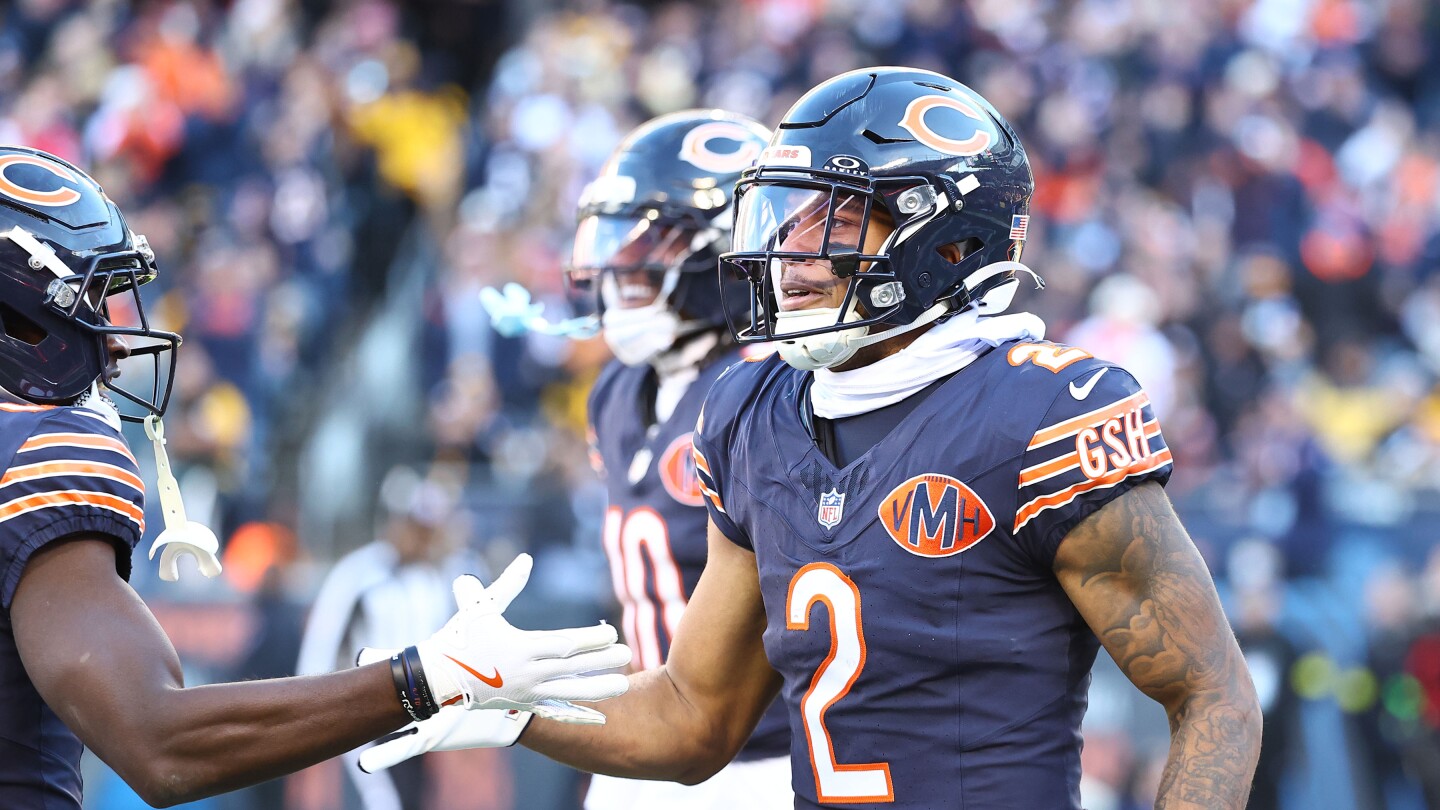 Bills restructure DJ Moore's contract