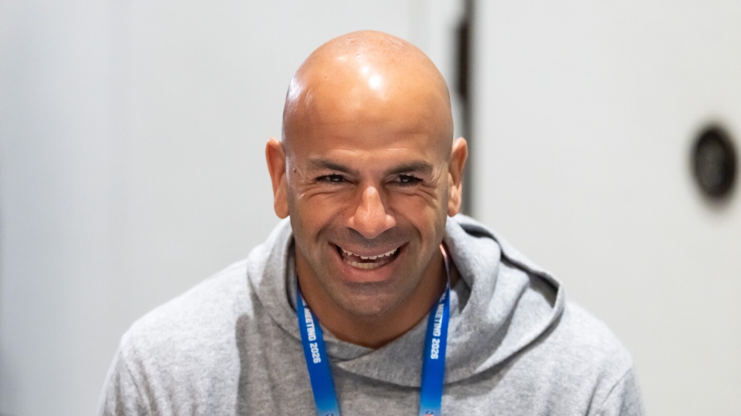 Robert Saleh: Liam Coen and I have put last season's issue behind us