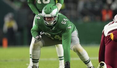 49ers agree to terms with former Eagles offensive lineman Brett Toth