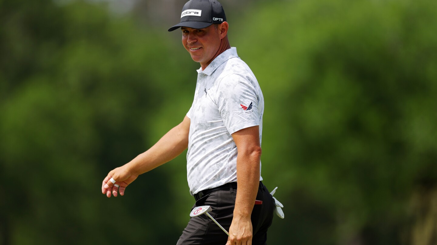 Gary Woodland stays in front in Houston as he goes for first win since U.S. Open