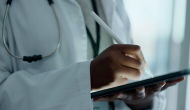 Should You Become a Physician Associate or Doctor? | Applying to Graduate School