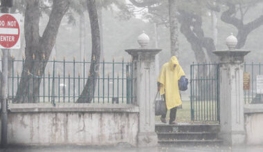 Oahu under flash flood warning as heavy rain slams island