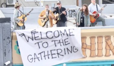 Weezer Play Pop-Up Rooftop Gig to Mark 'The Gathering' Tour