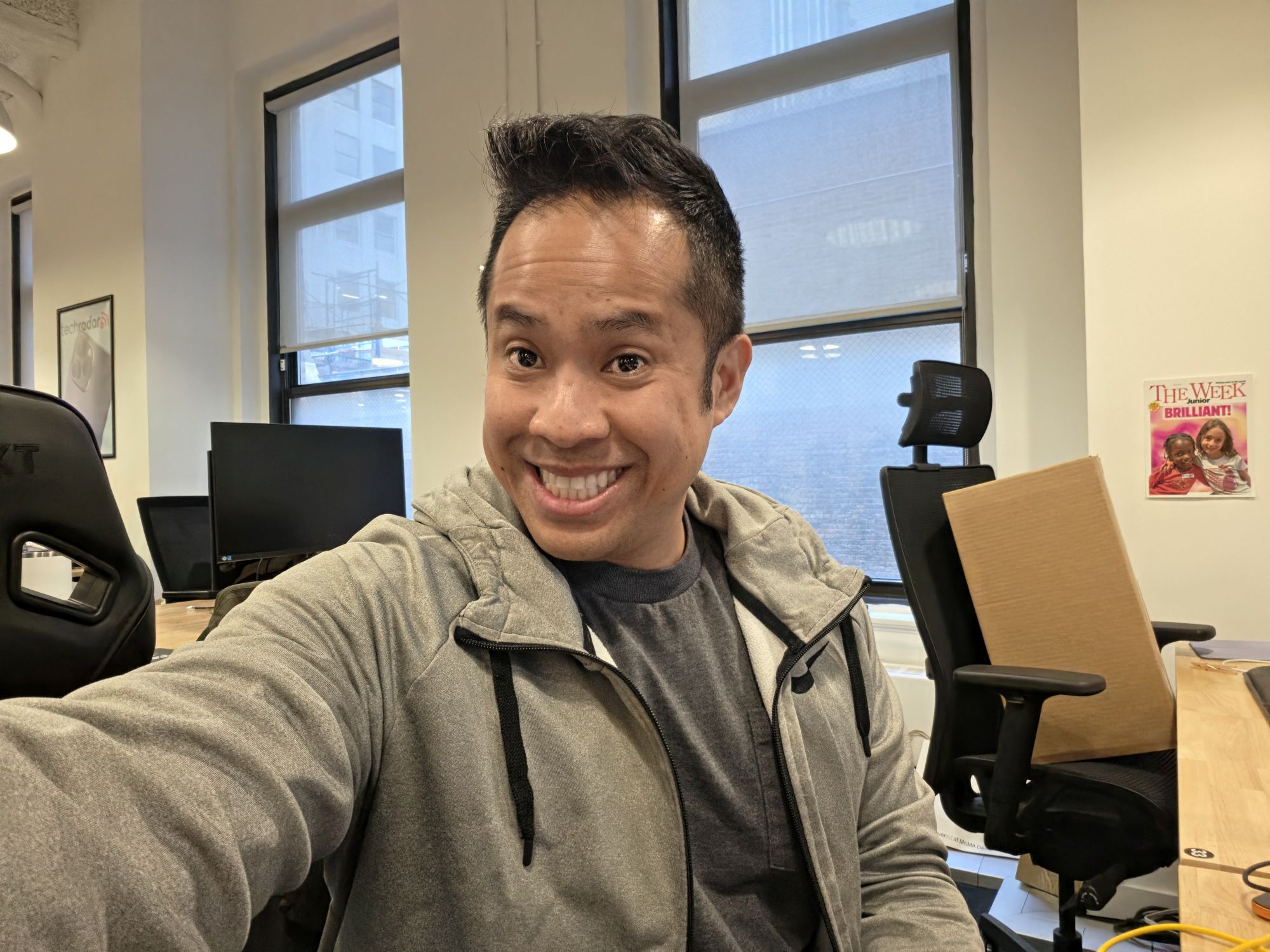 Photo Assist vs Ask Photos sample.