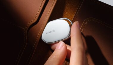 Xiaomi’s tracker doesn’t need a case to clip to your keys