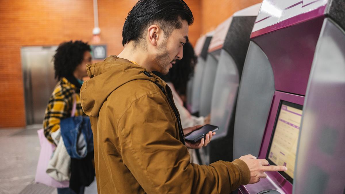 China's middle class is 'shadow saving' — hoarding cash instead of spending — and it could be a problem for Americans