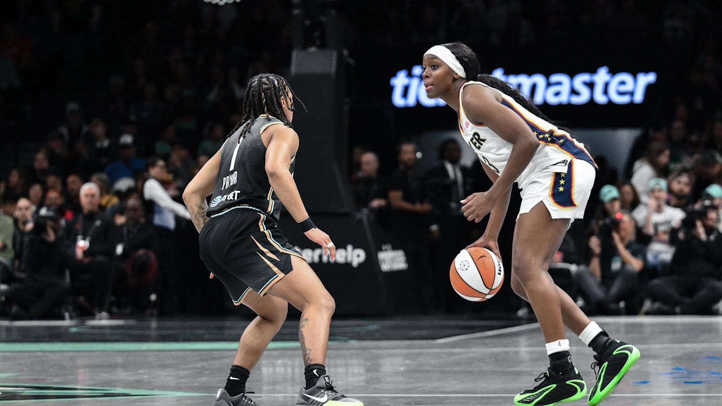 Apr 25, 2026; Brooklyn, NY, USA; Indiana Fever guard Raven Johnson (3) sets the play while defended by New York Liberty guard Ny'ceara Pryor (1) during the first half at Barclays Center. Mandatory Credit: John Jones-Imagn Images