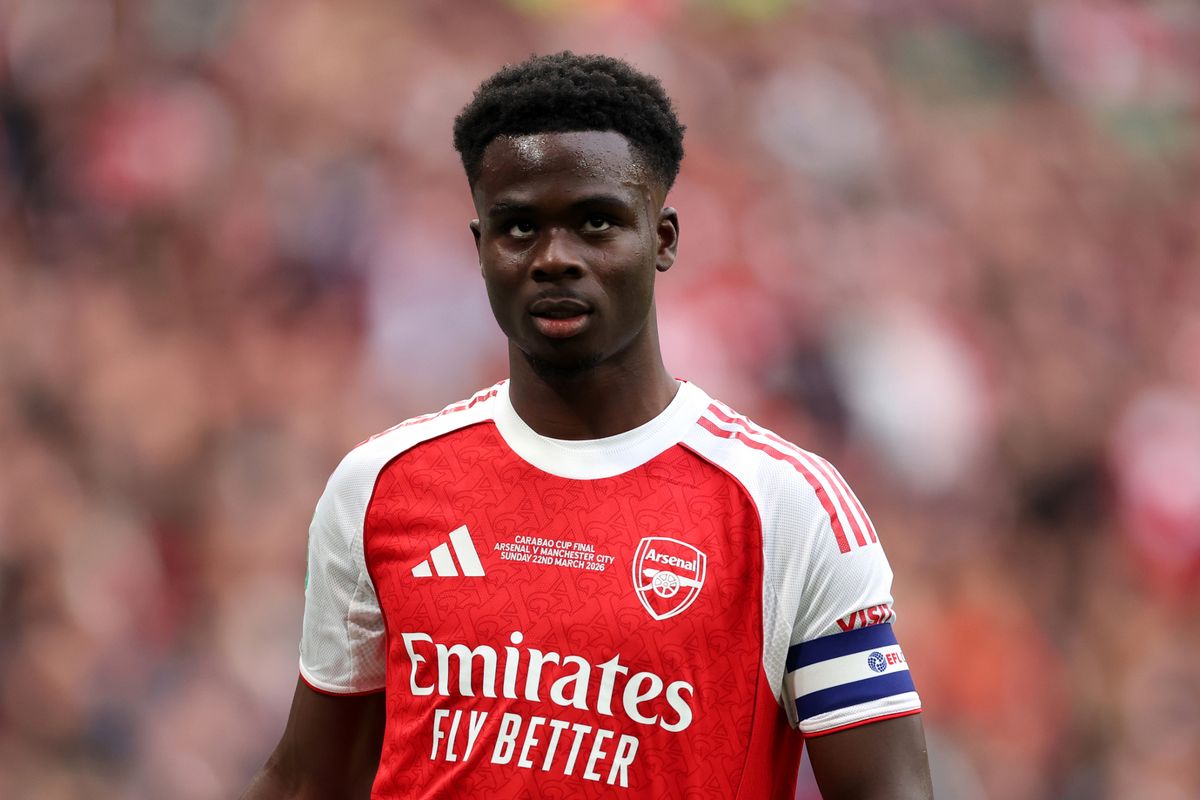 Bukayo Saka of Arsenal looks on