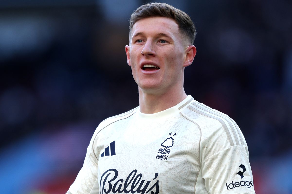 Elliot Anderson of Nottingham Forest in action during the Premier League match between Aston Villa and Nottingham Forest at Villa Park on January 3, 2026 in Birmingham, England.