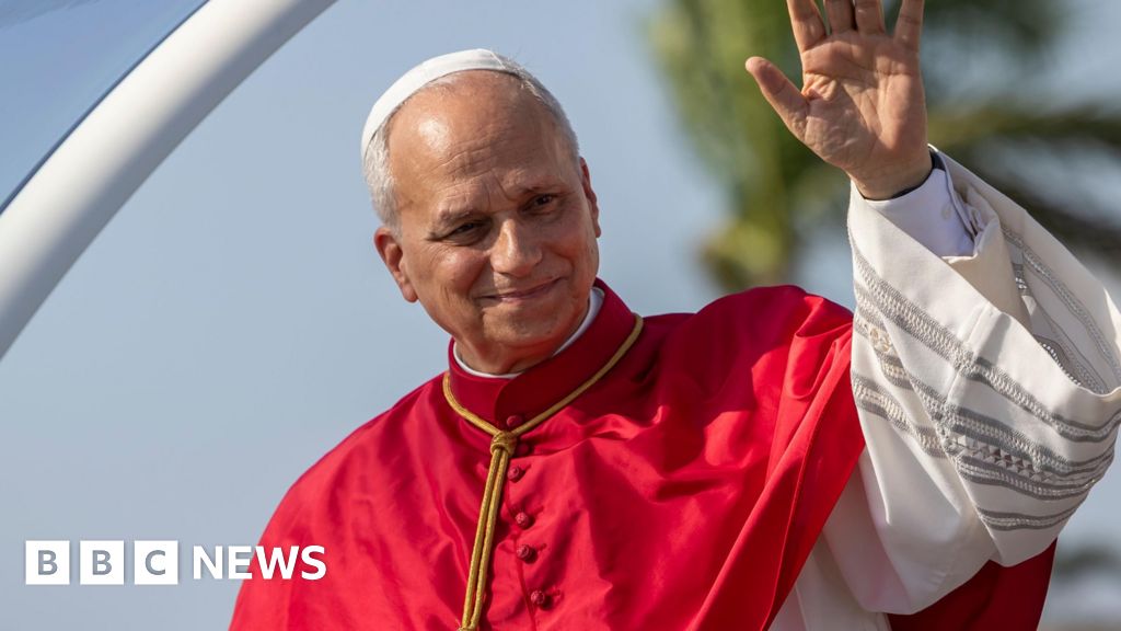Pope says 'tyrants' speech was not aimed at Trump - BBC