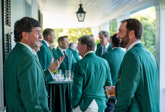 Two-time Masters winner Scottie Scheffler (right) rarely gets a bad review at Augusta National. But there was one evening three years ago when his choices didn¿t play so well to the gallery