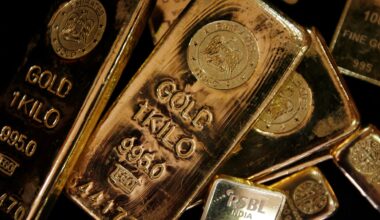 Gold falls on oil-driven inflation fears; U.S.-Iran developments in focus